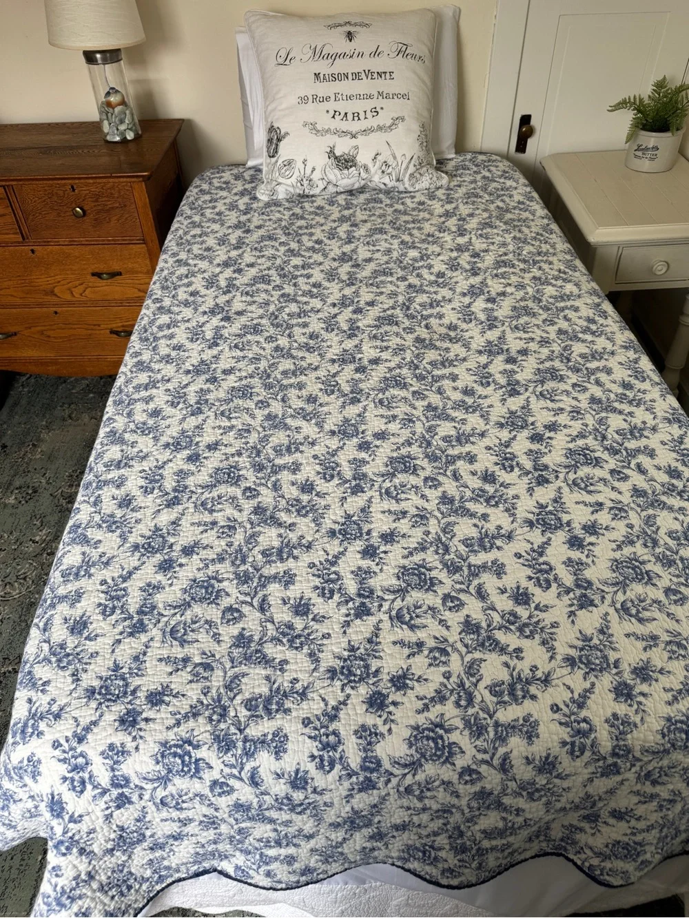 Quilted Reversible Coverlet